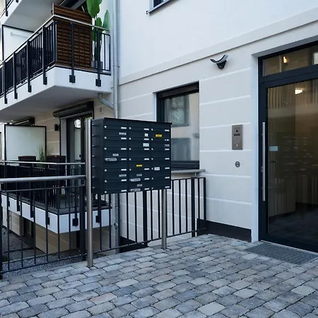 Pier 67 Kleine Perle Neustadt