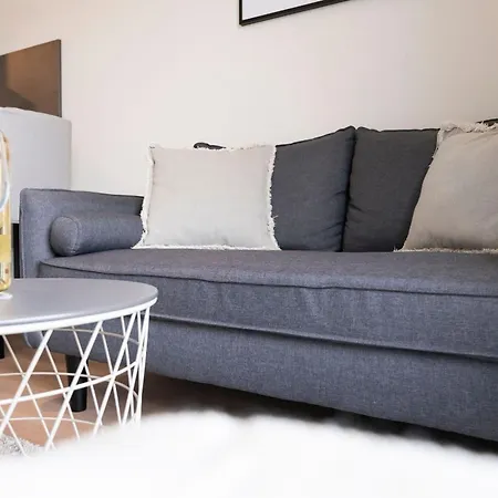 Pier 67 Kleine Perle Neustadt * Roge