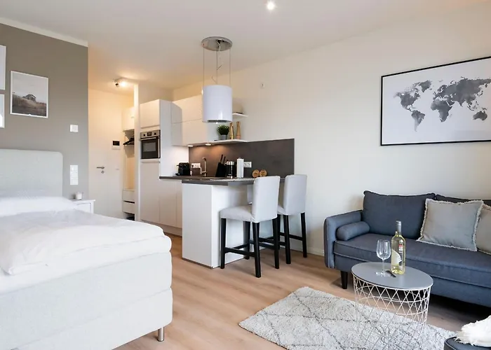 Pier 67 Kleine Perle Neustadt Roge